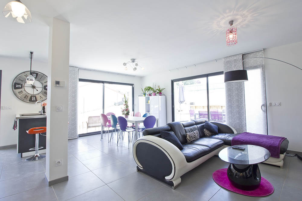 maison valtrea salon-salla à manger